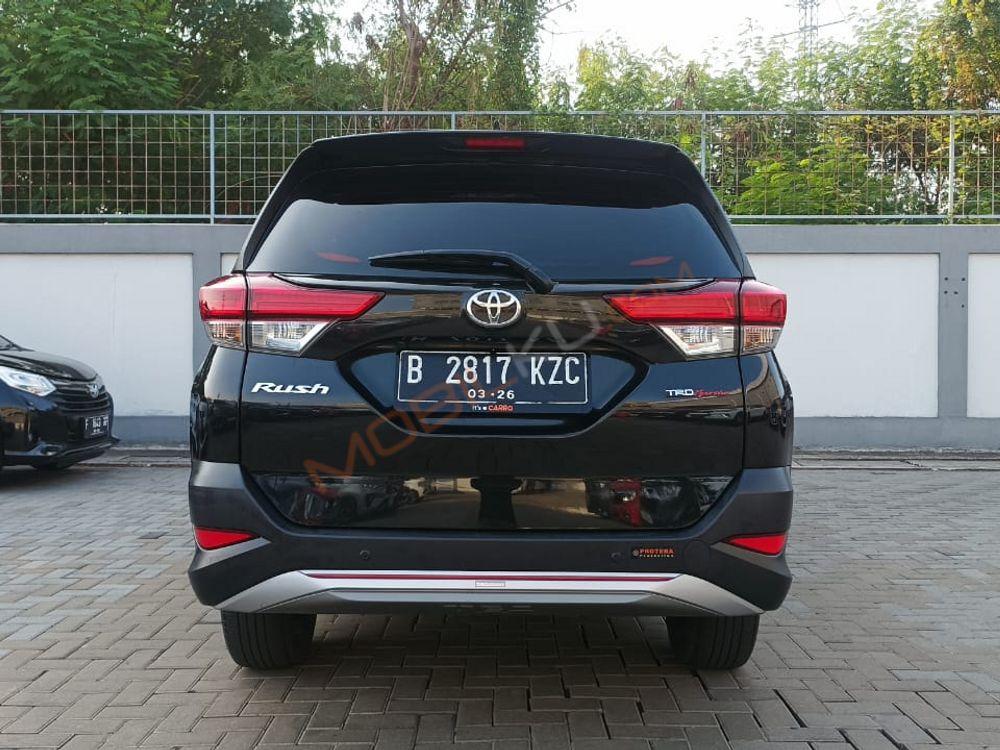 Mobil Toyota Rush 2021