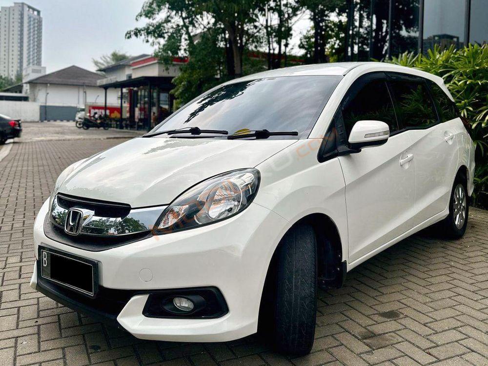 Mobil Honda Mobilio 2014