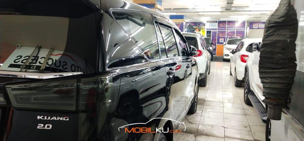 Mobil Toyota Kijang Innova 2021
