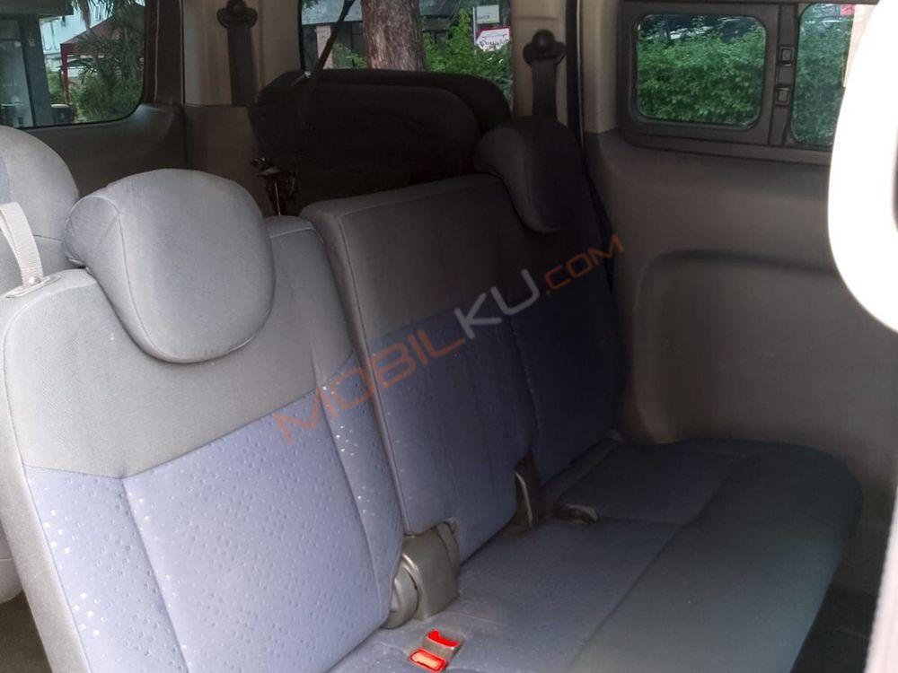 Mobil Nissan Evalia 2013