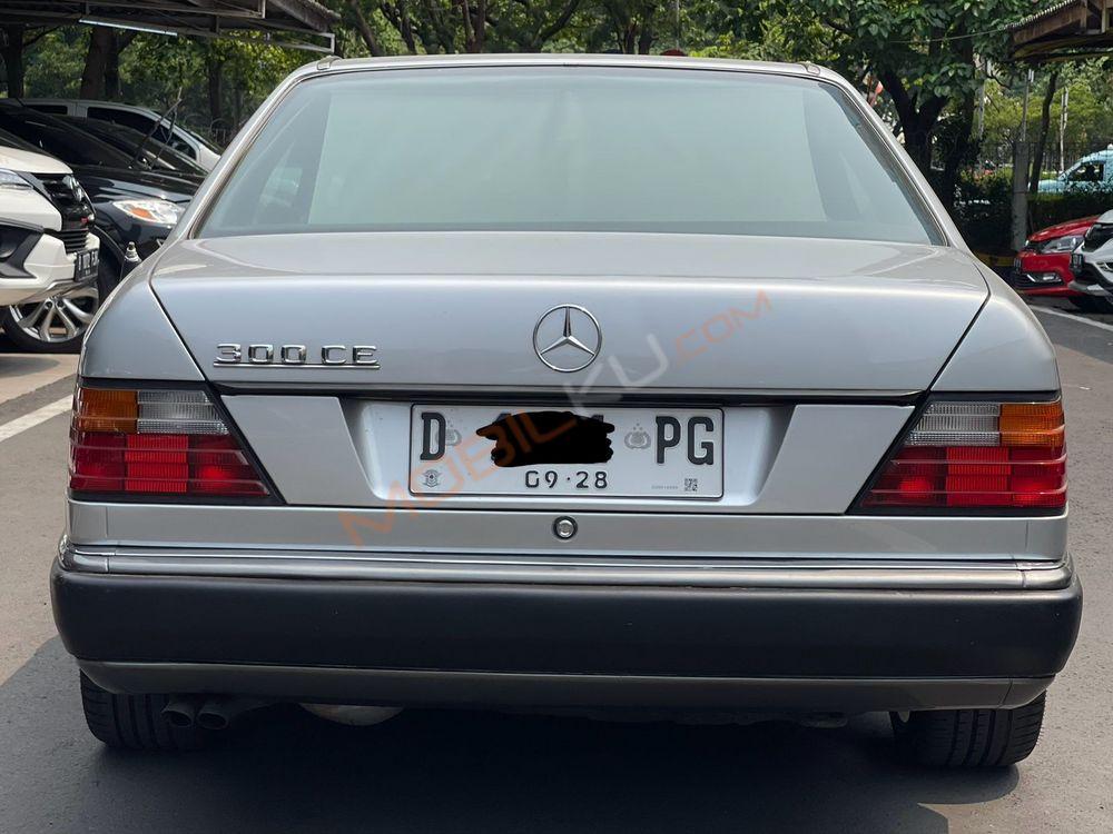 Mobil Mercedes-Benz C-Class 1995