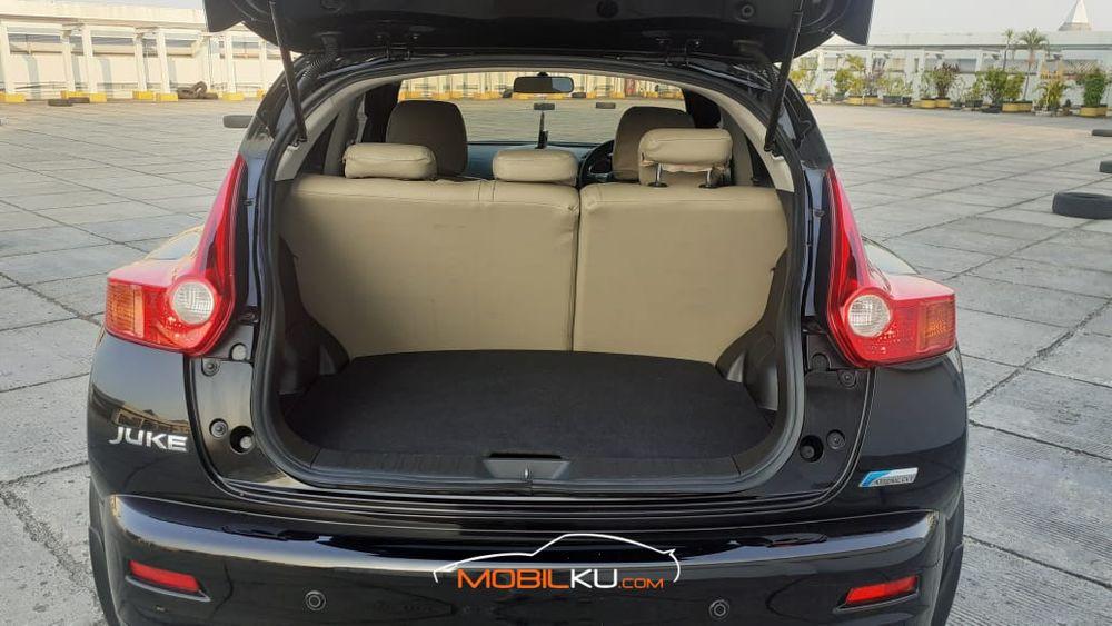 Mobil Nissan Juke 2014