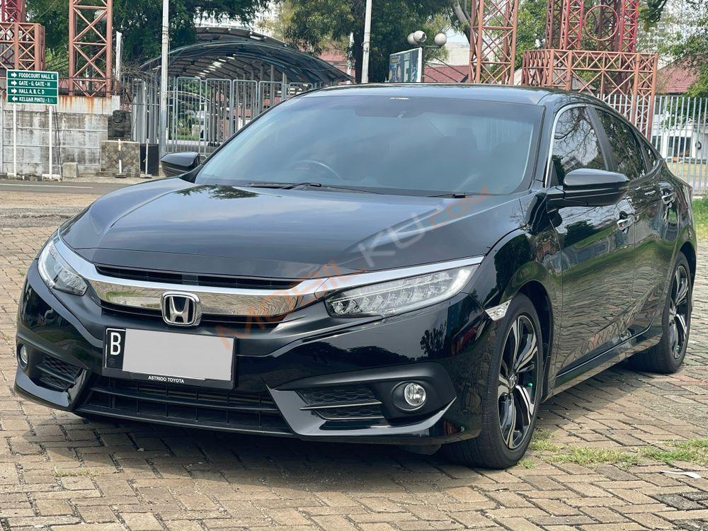 Mobil Honda Civic Sedan 2017