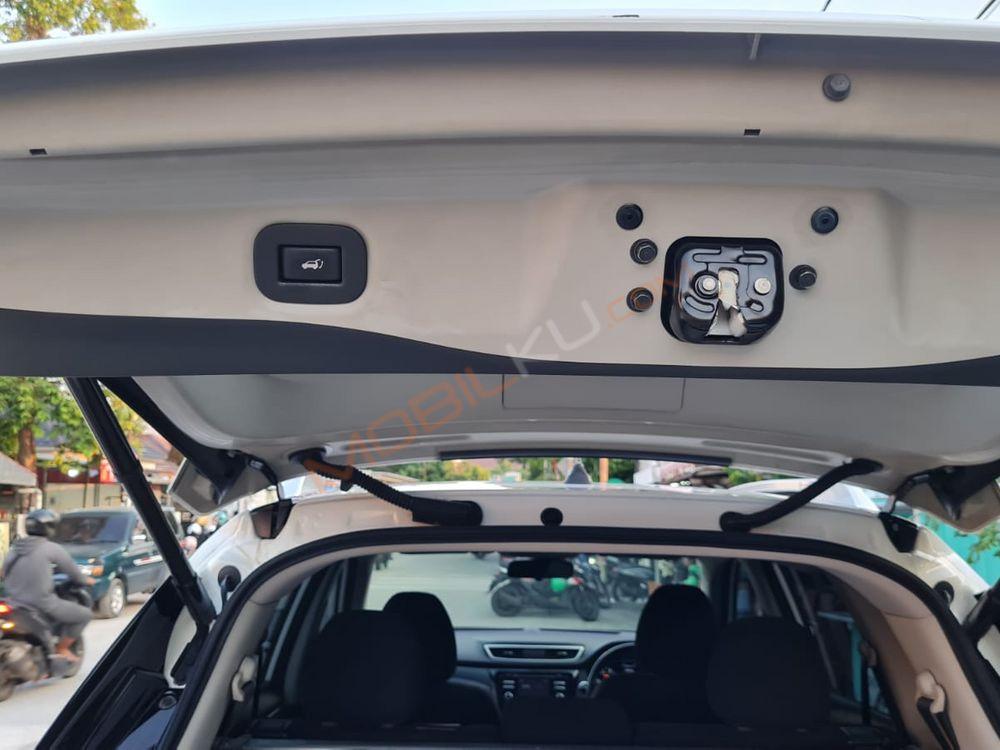 Mobil Nissan X-Trail 2014