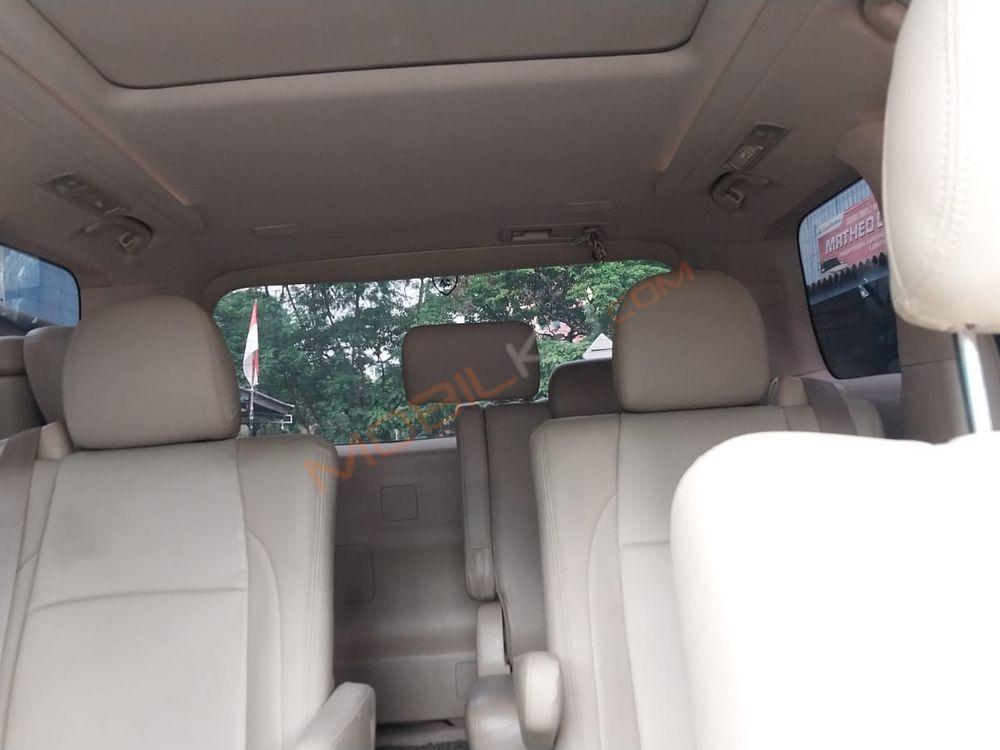 Mobil Isuzu MU-X 2017