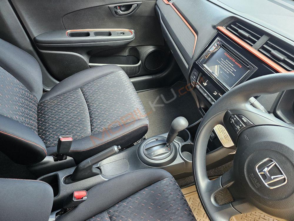 Mobil Honda Brio 2022
