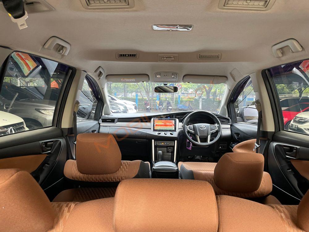 Mobil Toyota Kijang Innova 2017