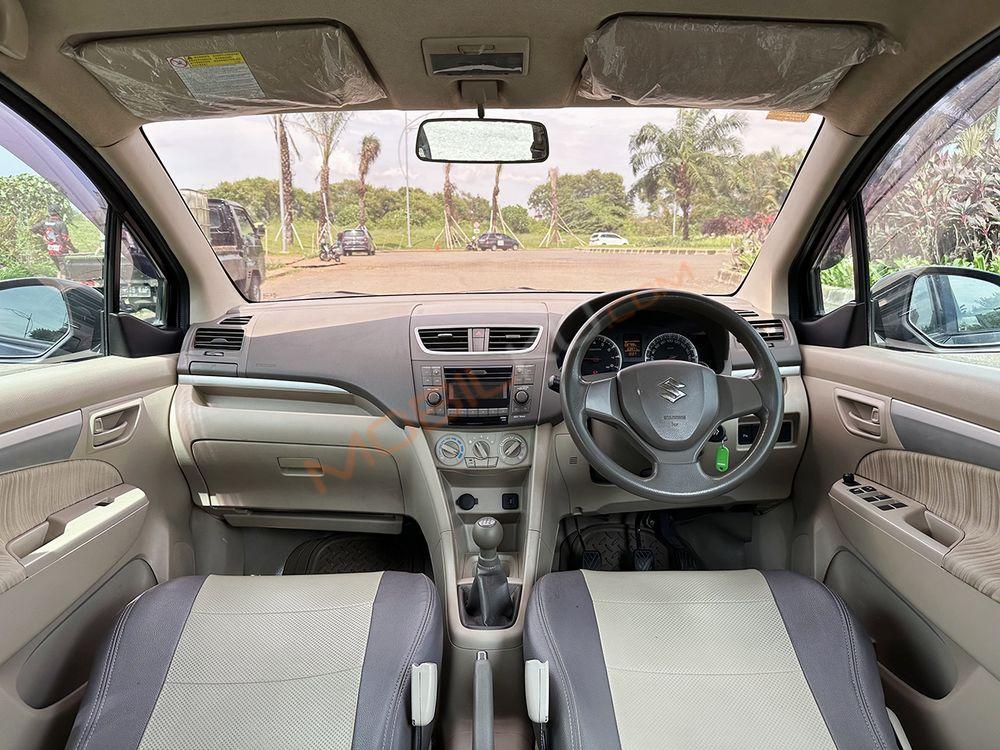 Mobil Suzuki Ertiga 2015
