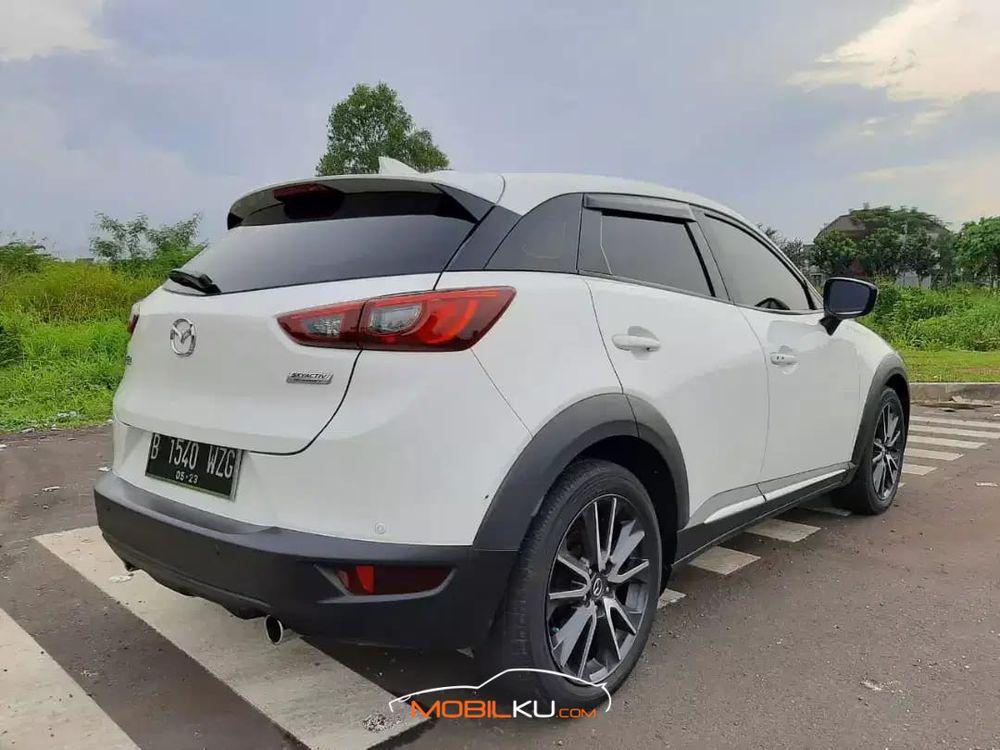 Mobil Mazda CX-3 2017