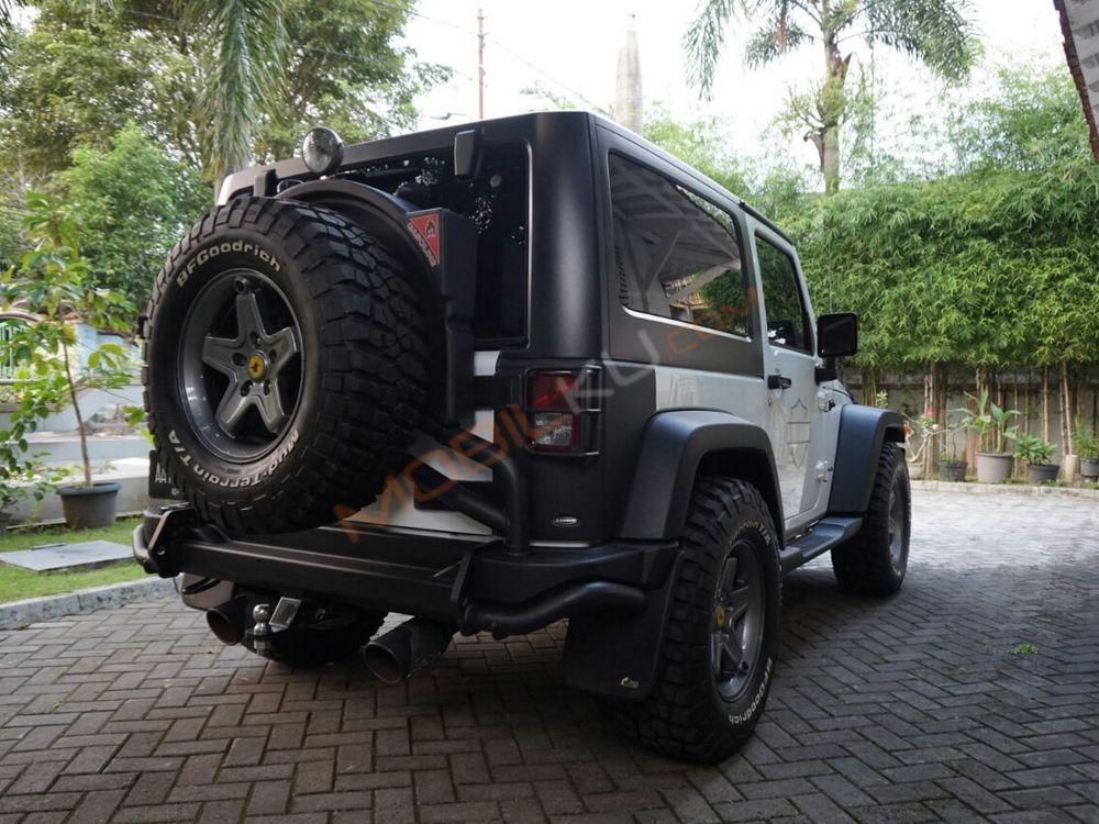 Mobil Jeep Wrangler 2013