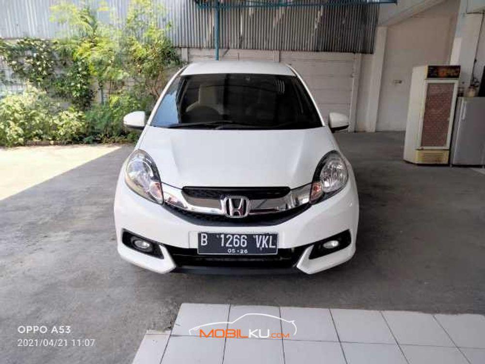 Mobil Honda Mobilio 2016