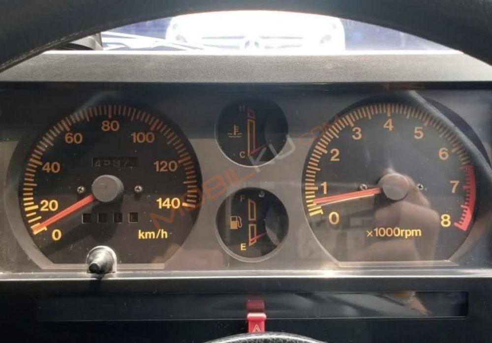 Mobil Suzuki Katana 2004