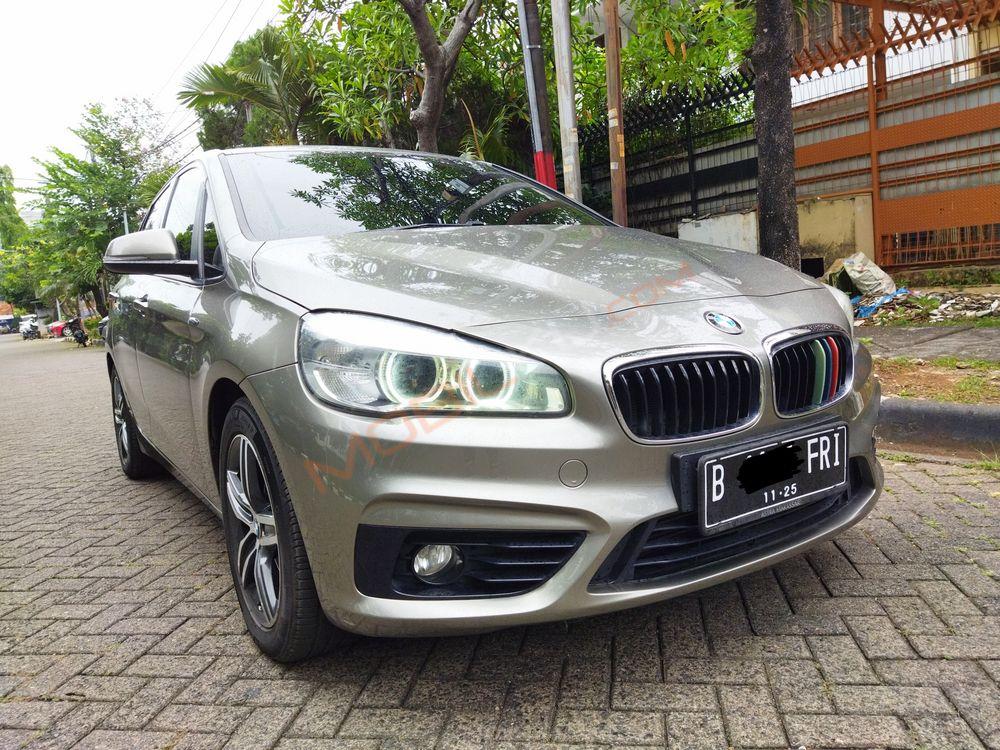 Mobil BMW 2 Series 2015