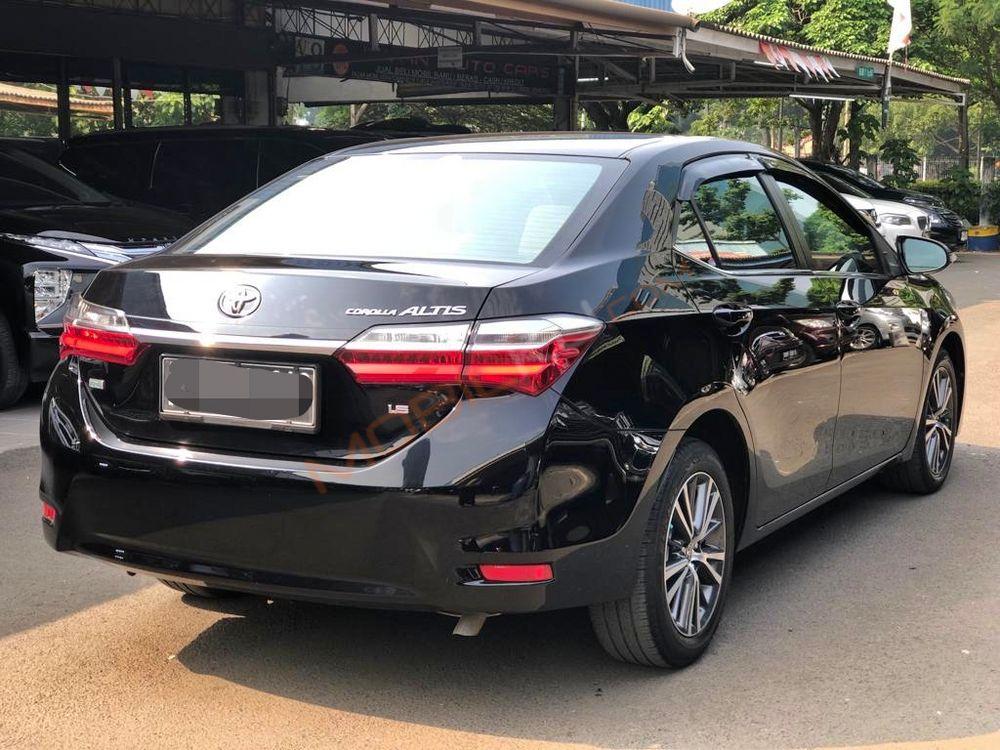 Mobil Toyota Corolla 2018