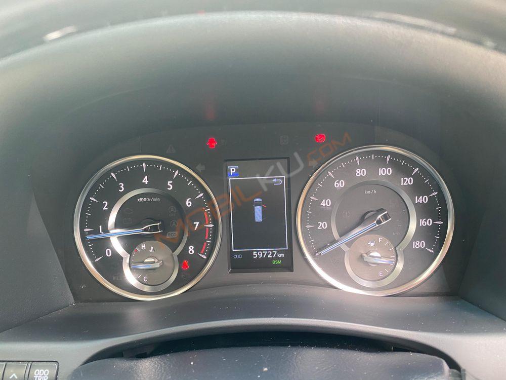 Mobil Toyota Alphard 2019