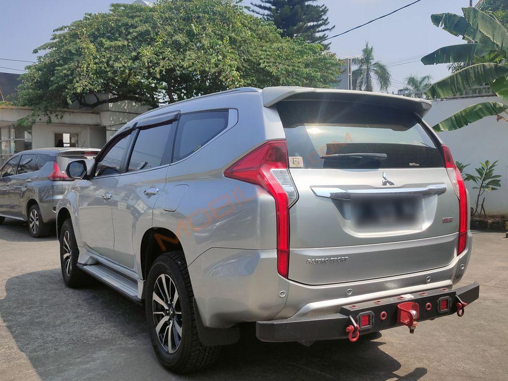 Mobil Mitsubishi Pajero Sport 2016
