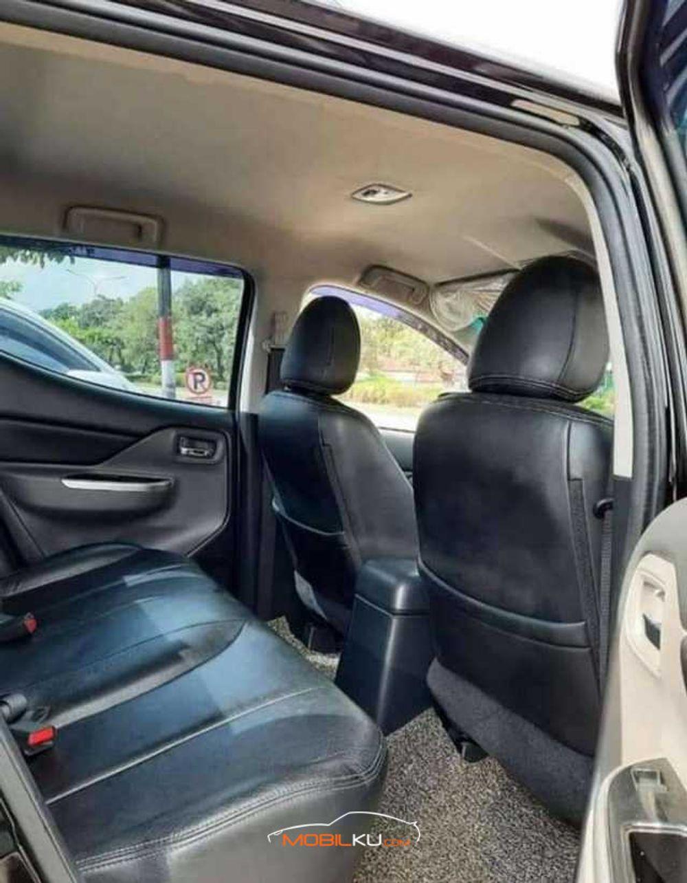 Mobil Mitsubishi Triton 2018