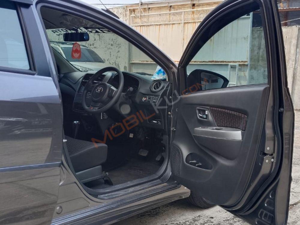 Mobil Toyota Agya 2021