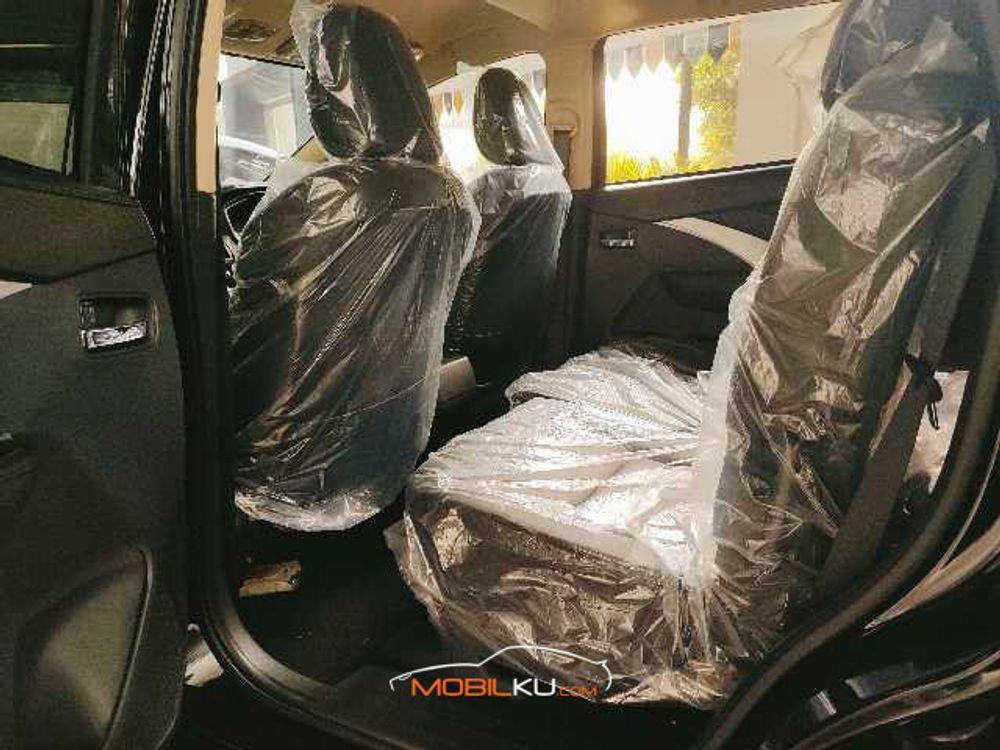 Mobil Mitsubishi Xpander Cross 2021