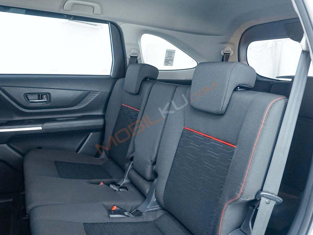 Mobil Daihatsu Xenia 2022