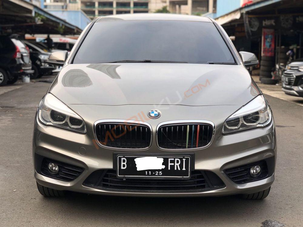 Mobil BMW 2 Series 2015