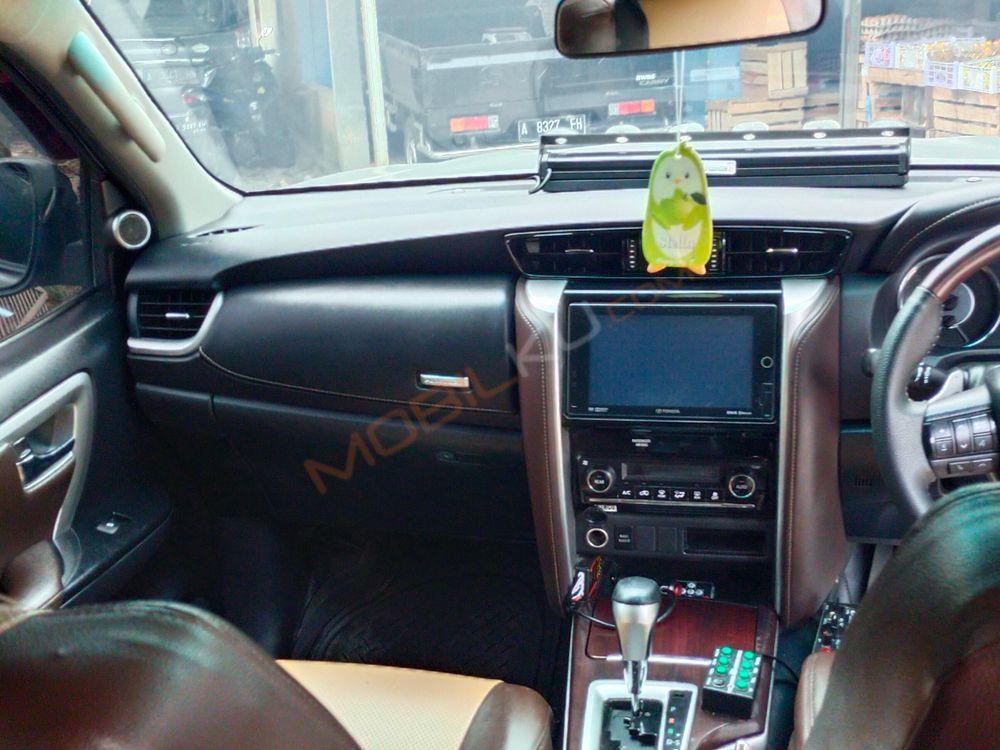 Mobil Toyota Fortuner 2016