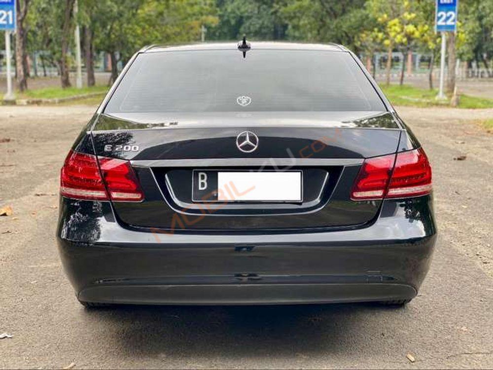 Mobil Mercedes-Benz E-Class 2016