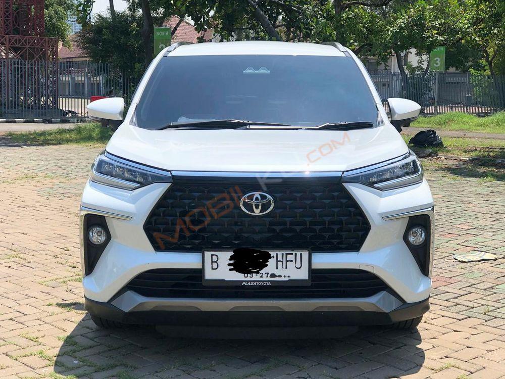 Mobil Toyota Veloz 2022