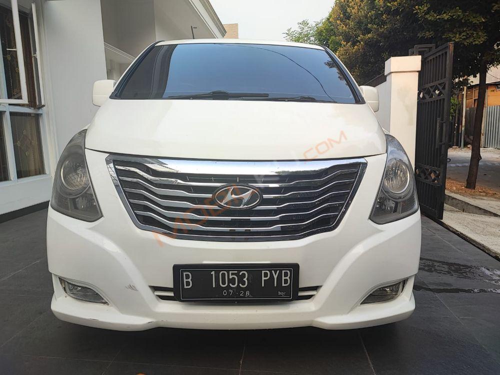 Mobil Hyundai H-1 2016