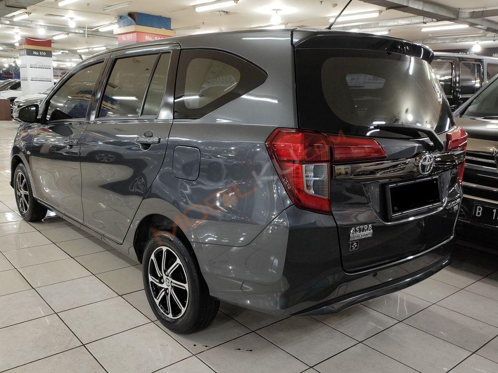 Mobil Toyota Calya 2021