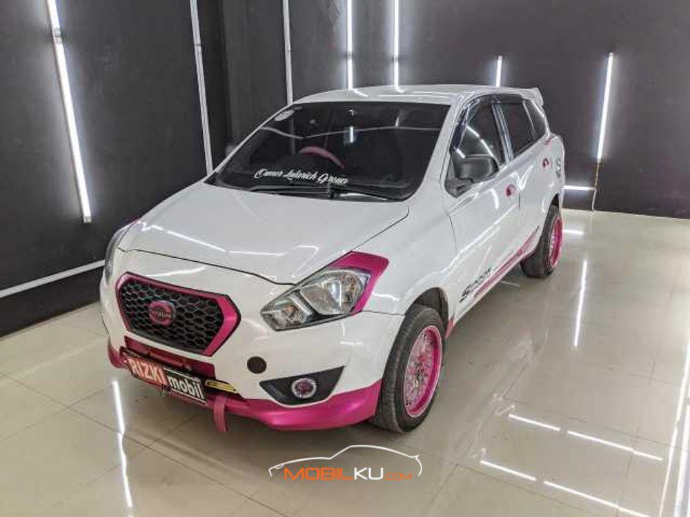 Mobil Datsun GO+ 2015