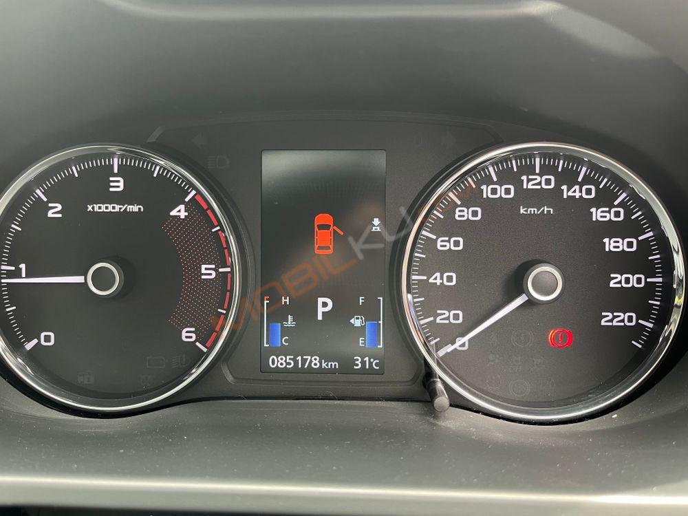 Mobil Mitsubishi Pajero Sport 2017