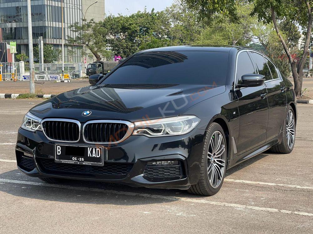 Mobil BMW 5 Series 2020