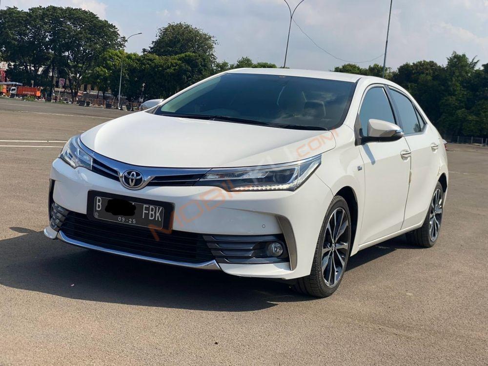 Mobil Toyota Corolla 2017
