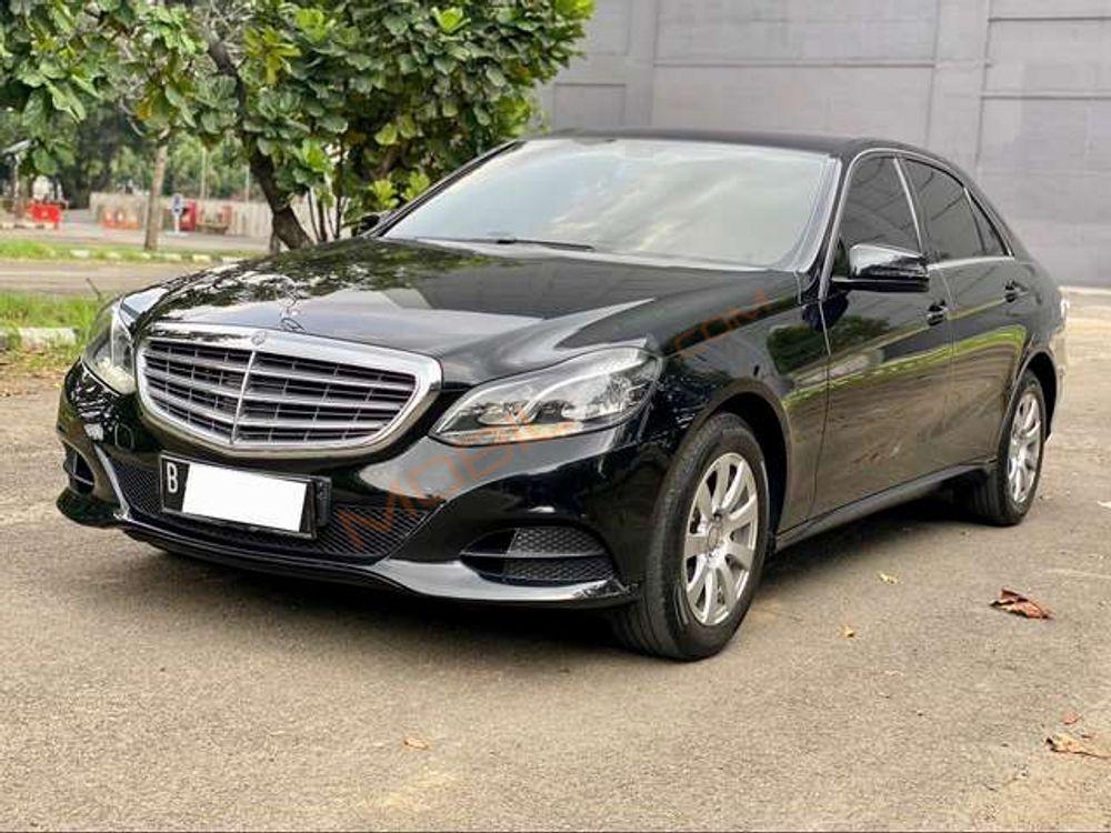 Mobil Mercedes-Benz E-Class 2016