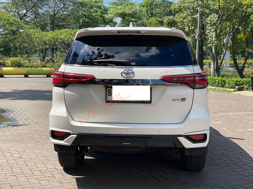 Mobil Toyota Fortuner 2022