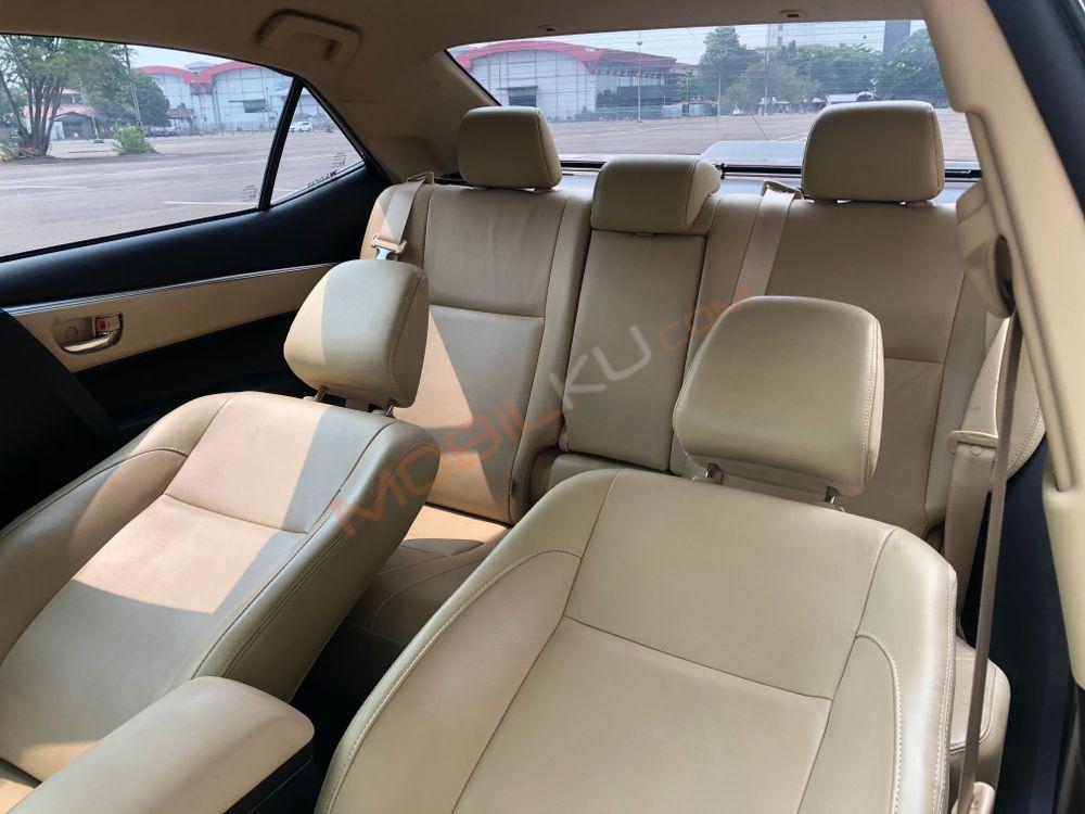 Mobil Toyota Corolla 2018