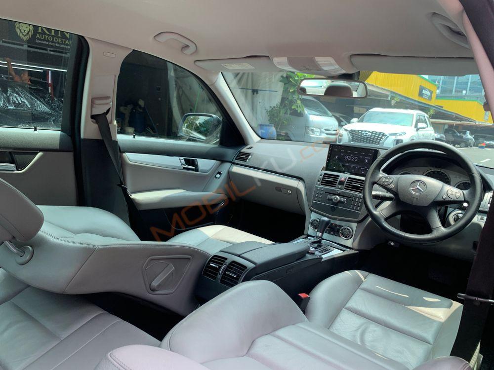 Mobil Mercedes-Benz C-Class 2008
