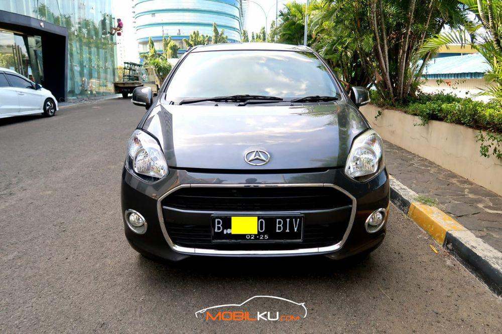 Mobil Daihatsu Ayla 2015