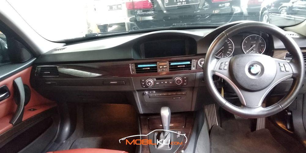 Mobil BMW 3 Series 2012