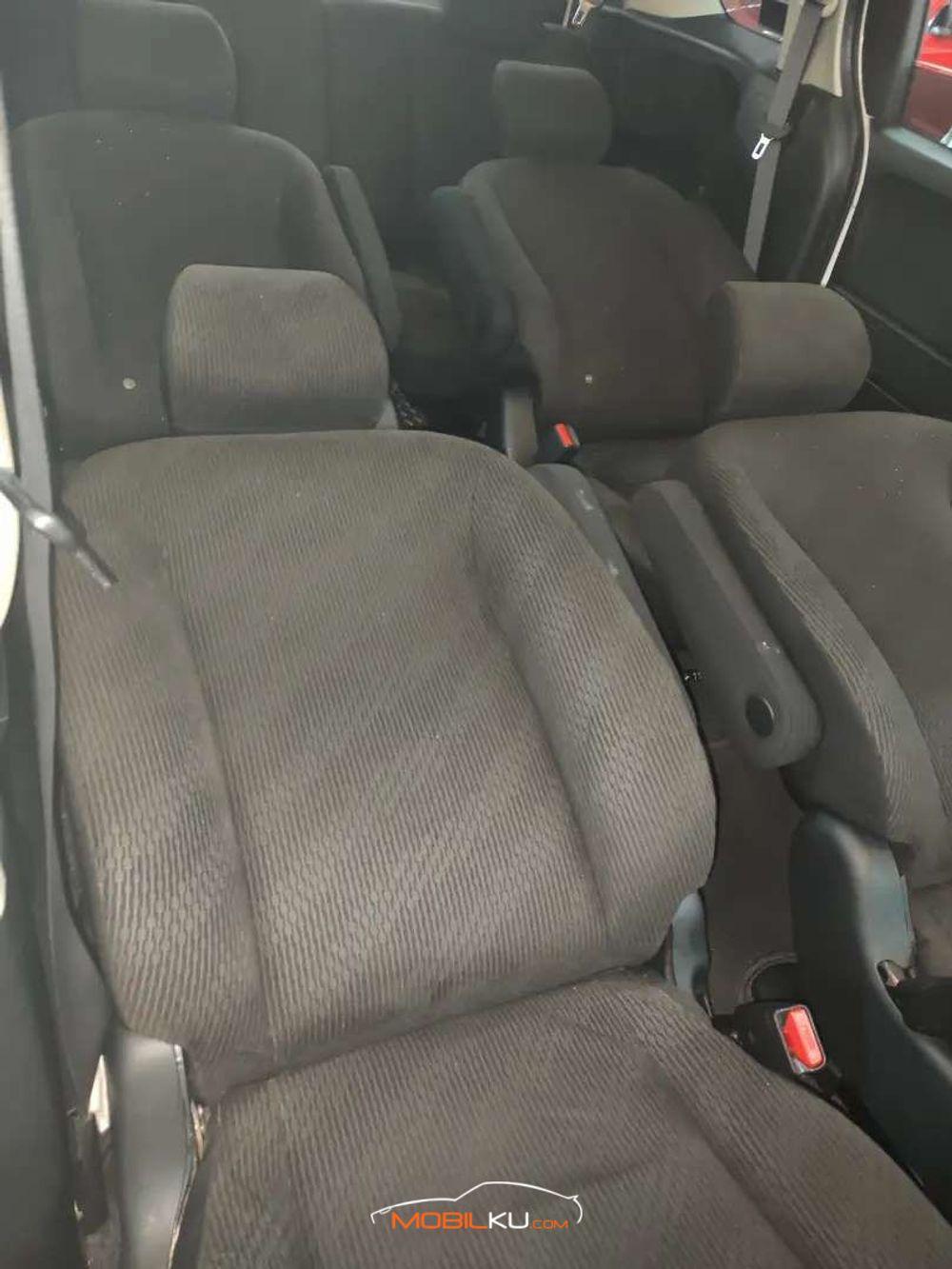 Mobil Honda Freed 2015