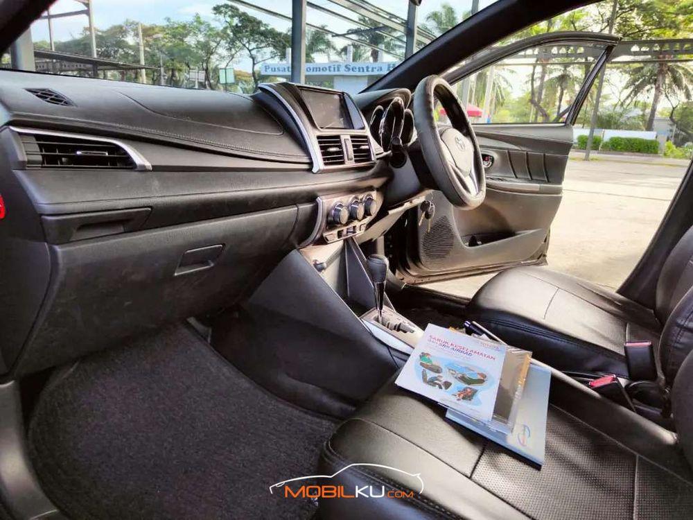 Mobil Toyota Yaris 2017