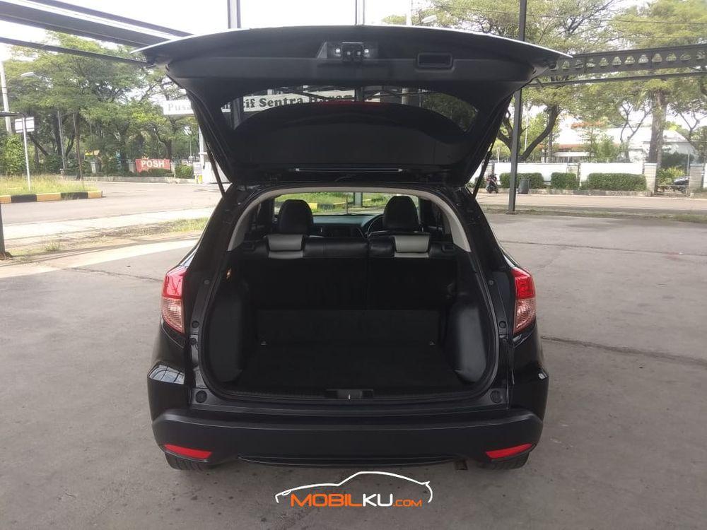 Mobil Honda HR-V 2016