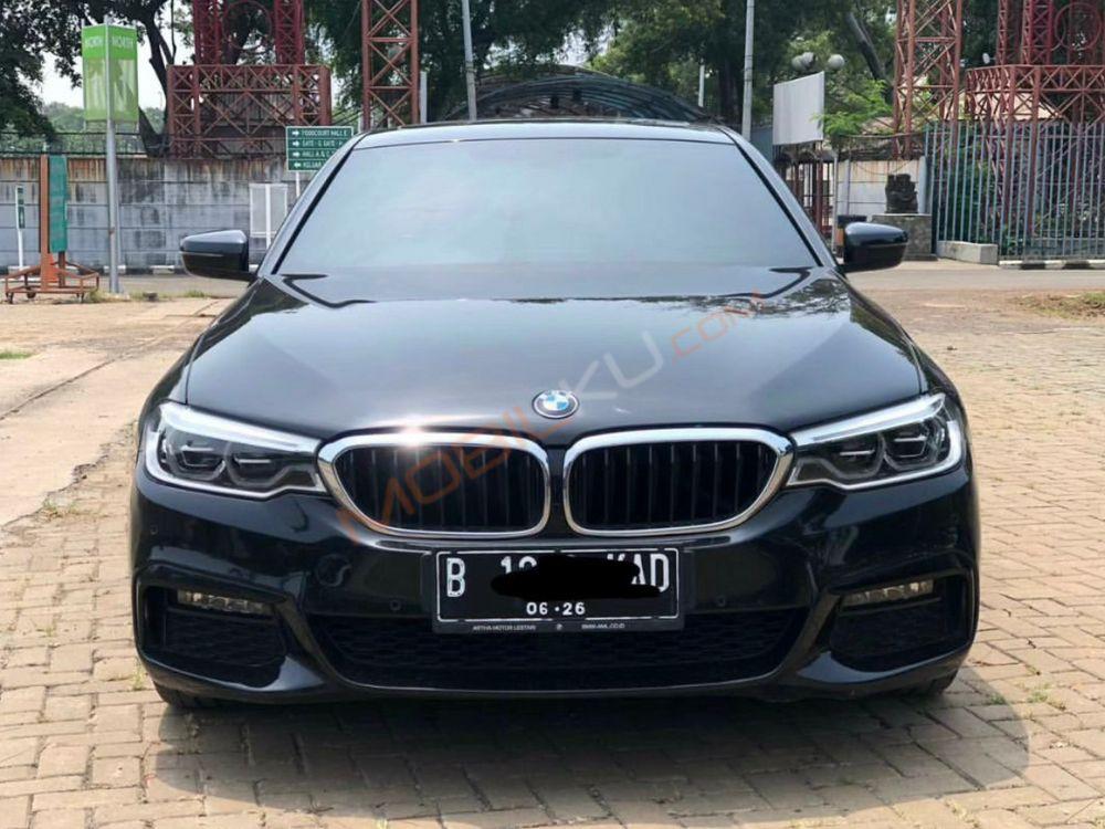 Mobil BMW 5 Series 2020