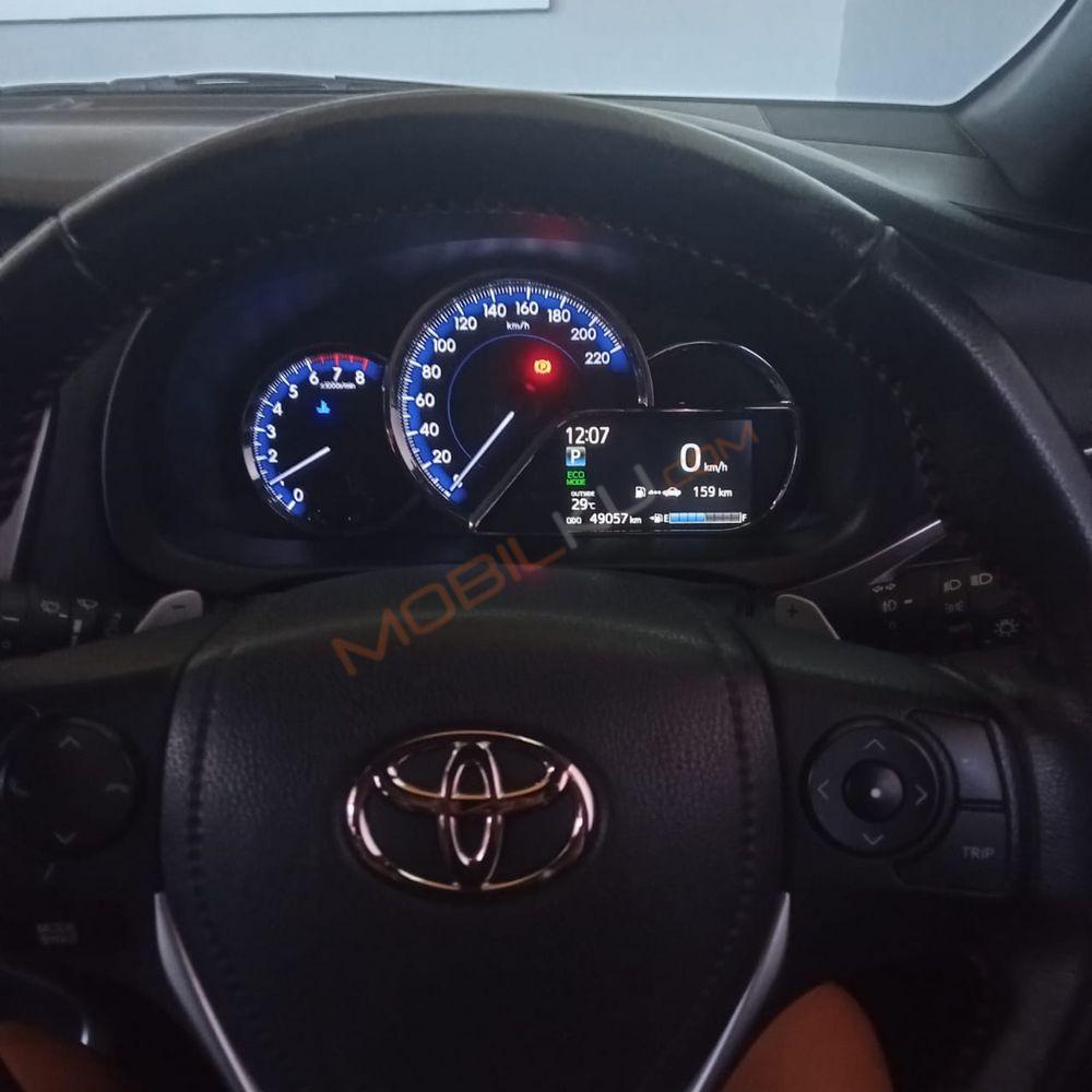 Mobil Toyota Yaris 2020