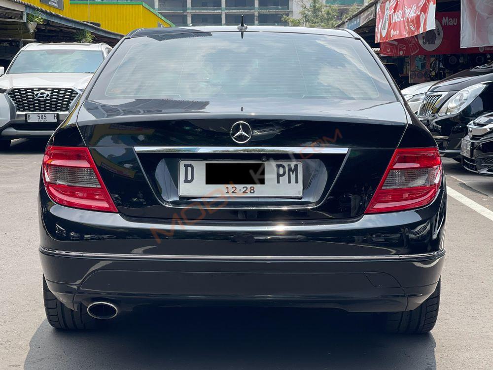Mobil Mercedes-Benz C-Class 2008