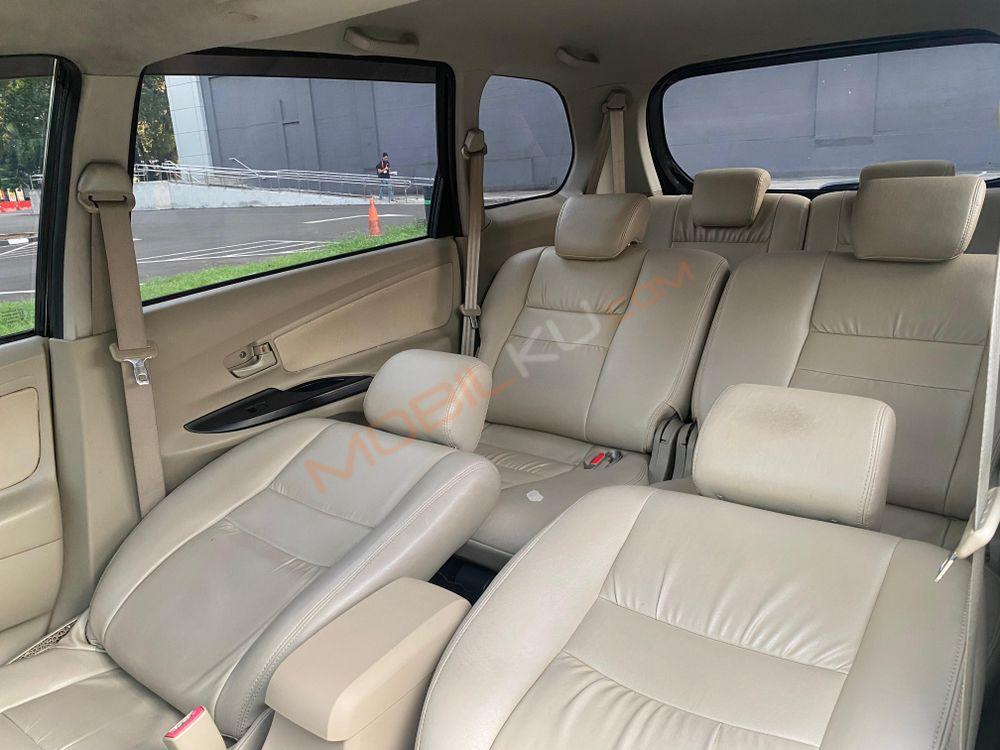 Mobil Toyota Avanza 2014