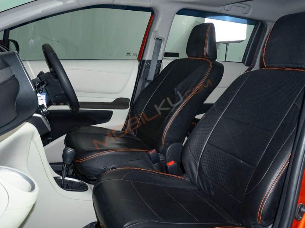 Mobil Toyota Sienta 2017