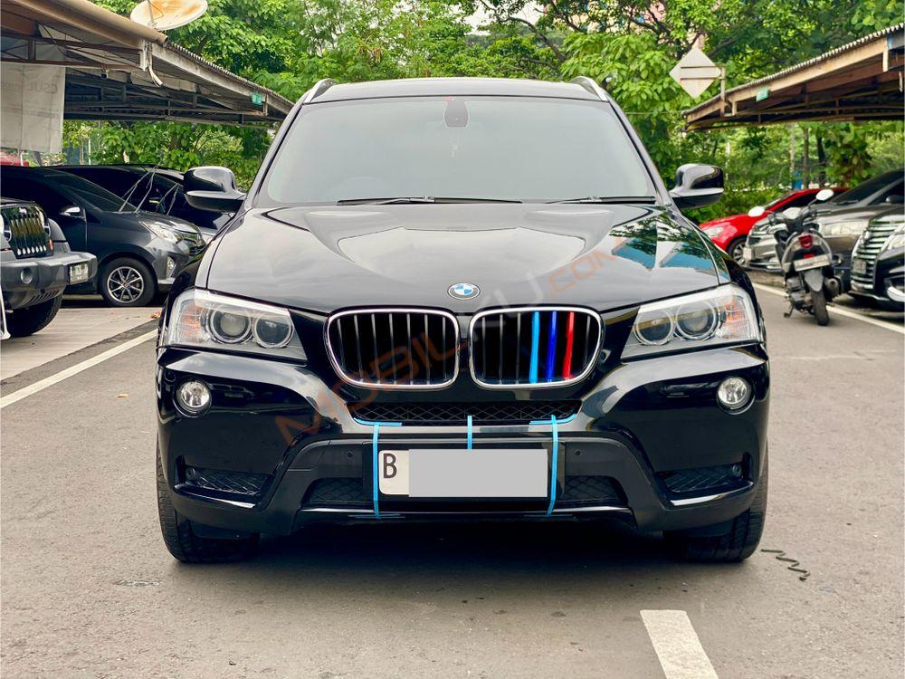 Mobil BMW X3 2012