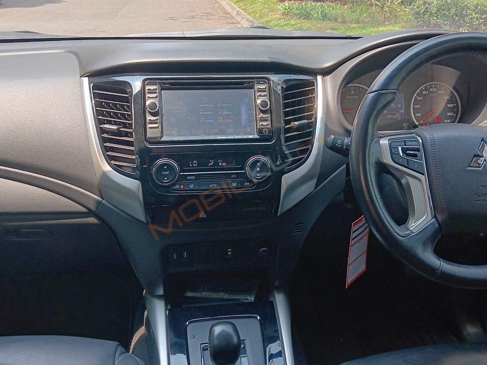 Mobil Mitsubishi Pajero Sport 2018